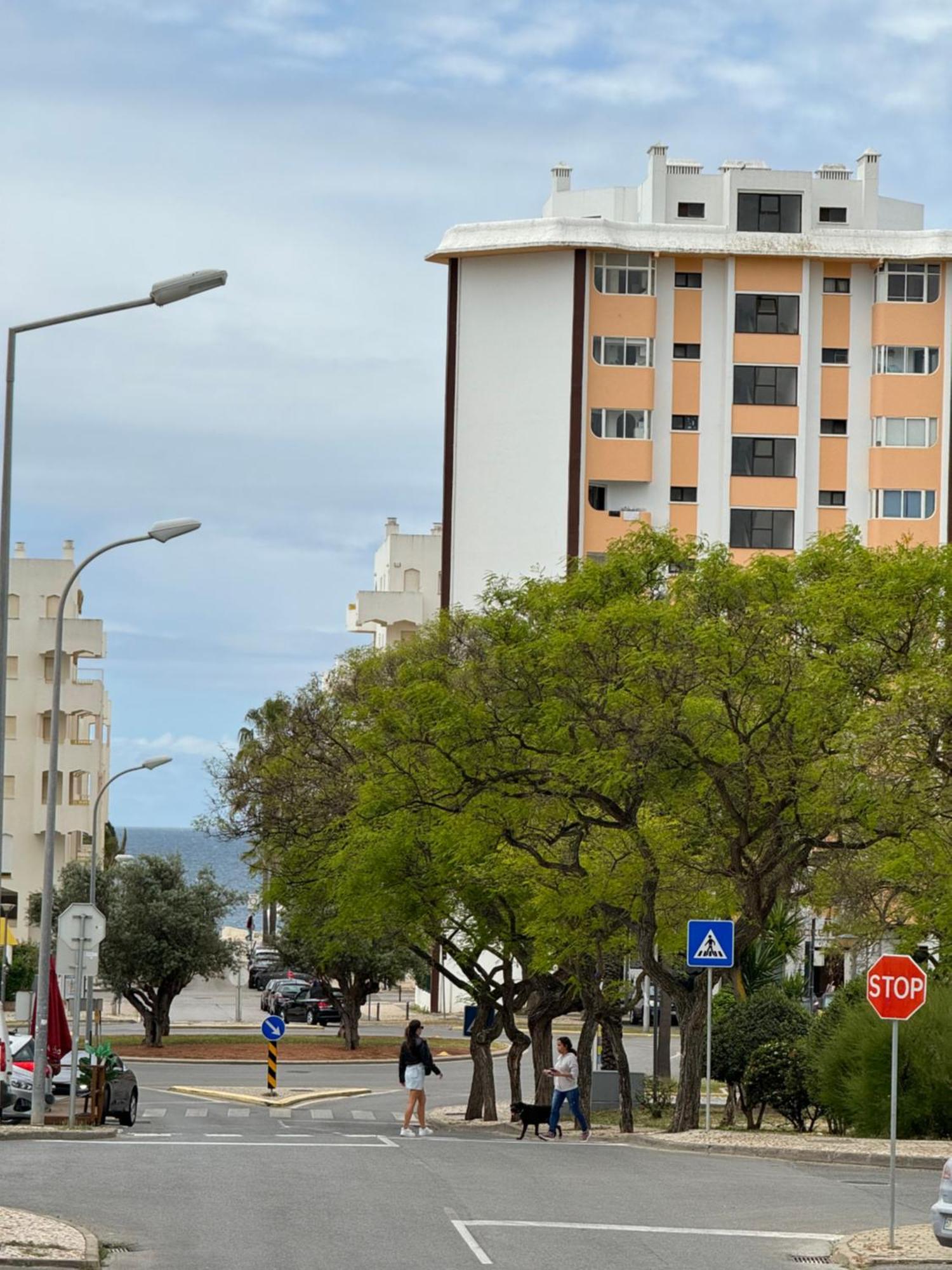 Princess Retreat Beautiful Modern Aprt 2 Min Walk From Quarteira Beach 外观 照片