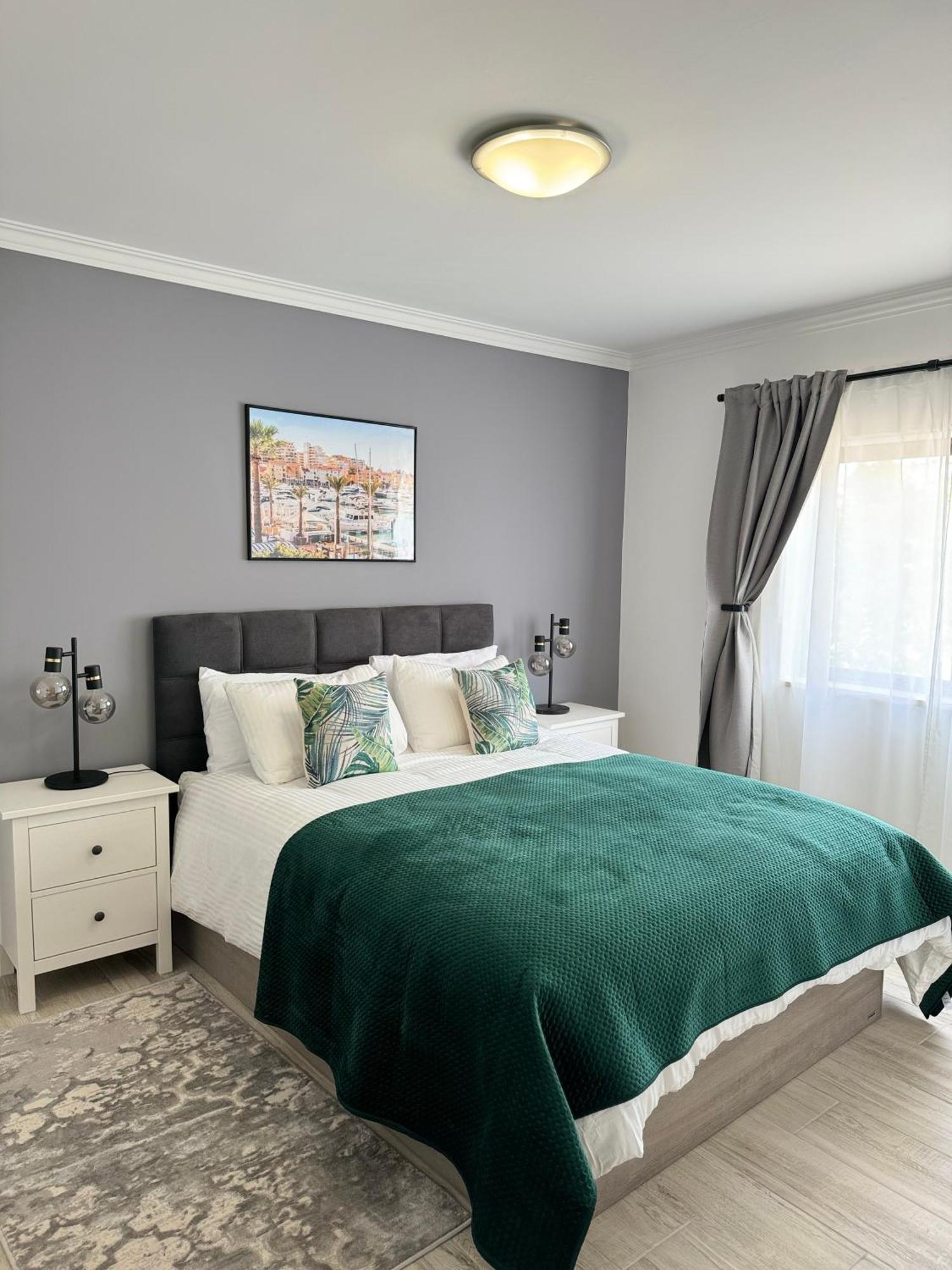 Princess Retreat Beautiful Modern Aprt 2 Min Walk From Quarteira Beach 外观 照片